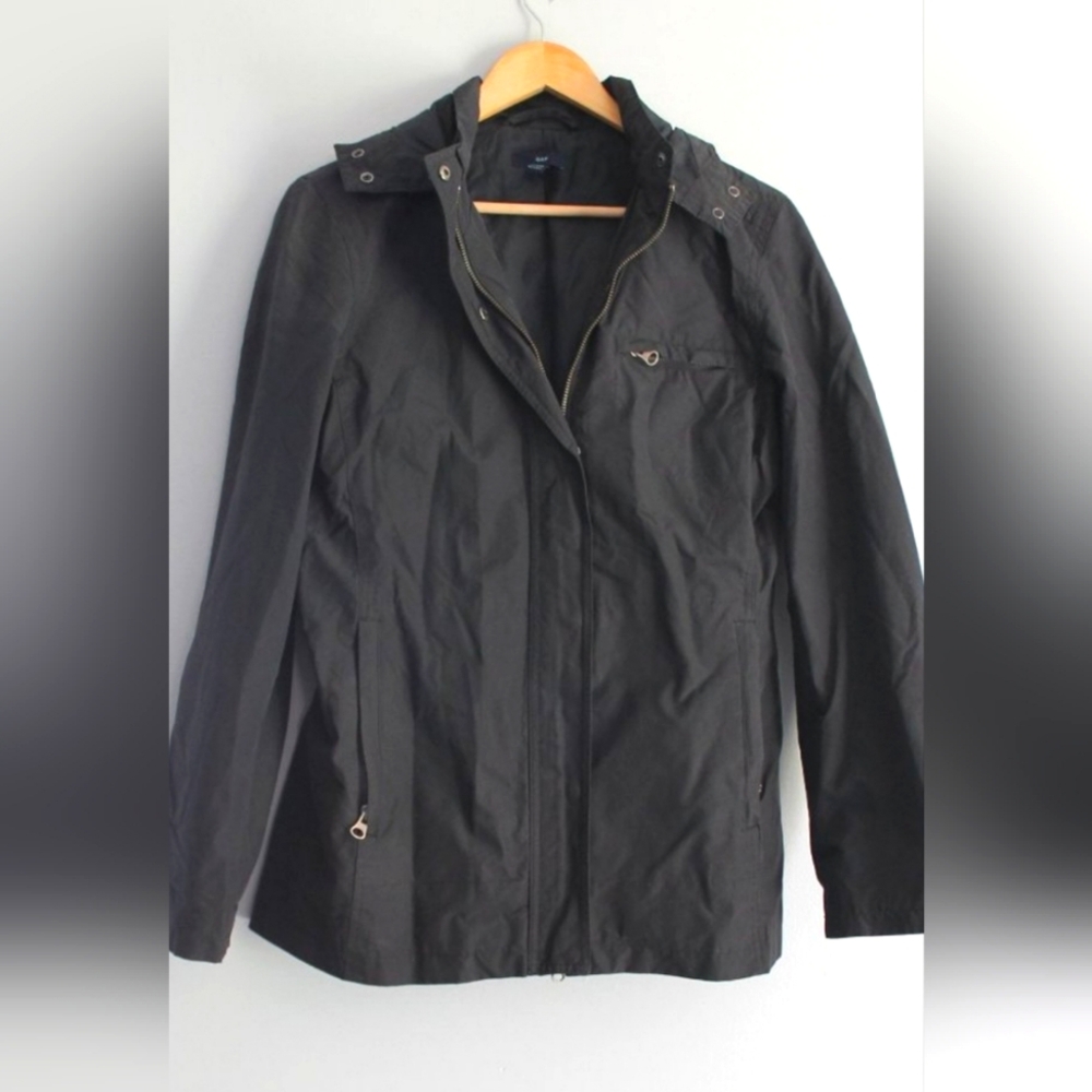 GAP Black Raincoat - Medium